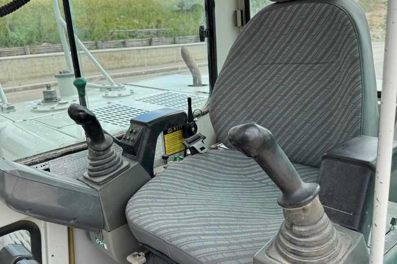 OmecoHub - Immagine TAKEUCHI TB175